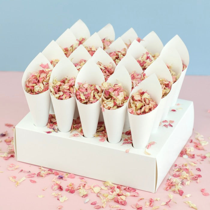 20 White Confetti Cones With Stand