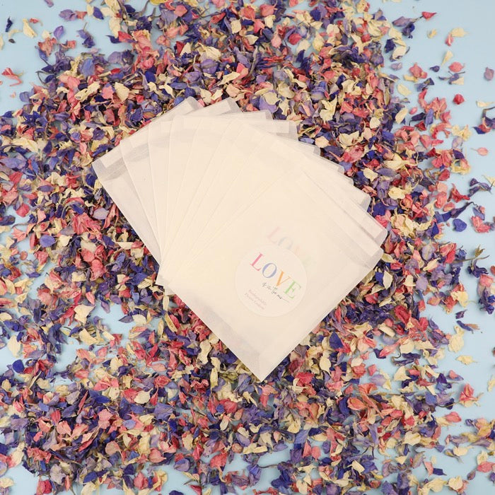 LOVE is in the Air Confetti Sachet Kit (Pack of 10)