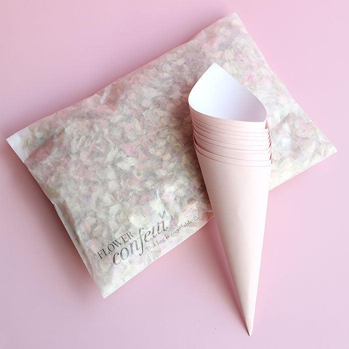 10 Pink Confetti Cones and Confetti