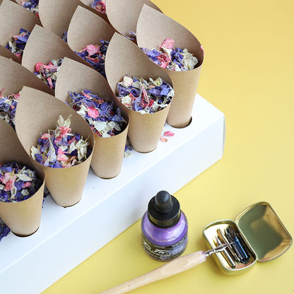 24 Kraft Confetti Cones With Stand